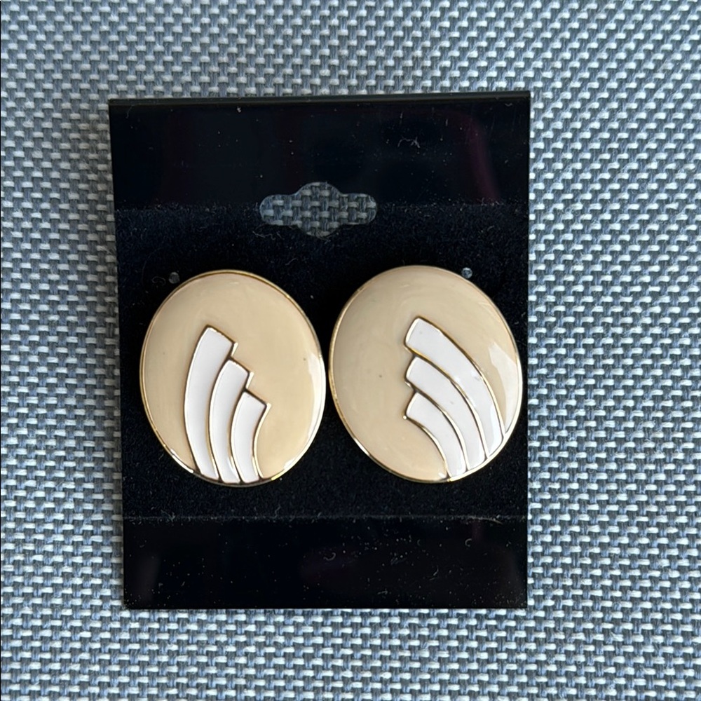 Vintage lot of 3 earrings w/ posts - Picture 4 of 8